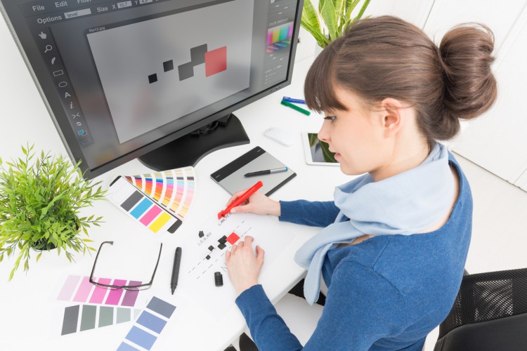 7 Ways to Prepare for a Career as a Graphic Designer